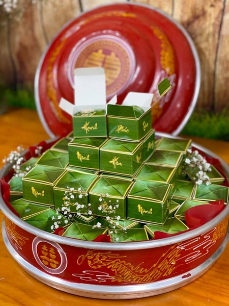 Hộp Giấy - Bánh Phu Thê - Trăm Năm Hạnh Phúc  5x5cm Cao 4cm
