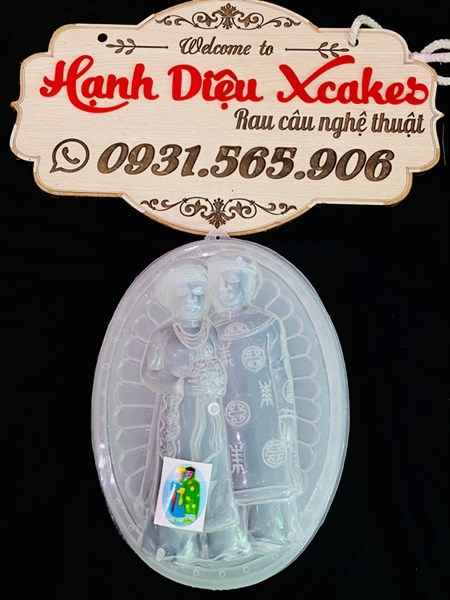 RNL21 - Khuôn Nhựa RCT - Tròn 20cm - Cô Dâu Chú Rể 17x23cm Cao 3Cm