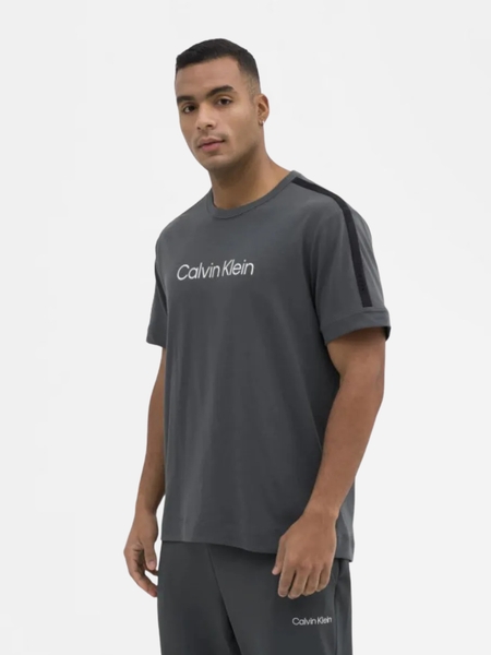 Áo Thun Calvin Klein Short-Sleeve T-Shirt
