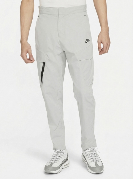 Quần Dài NK Tech Essential Pants
