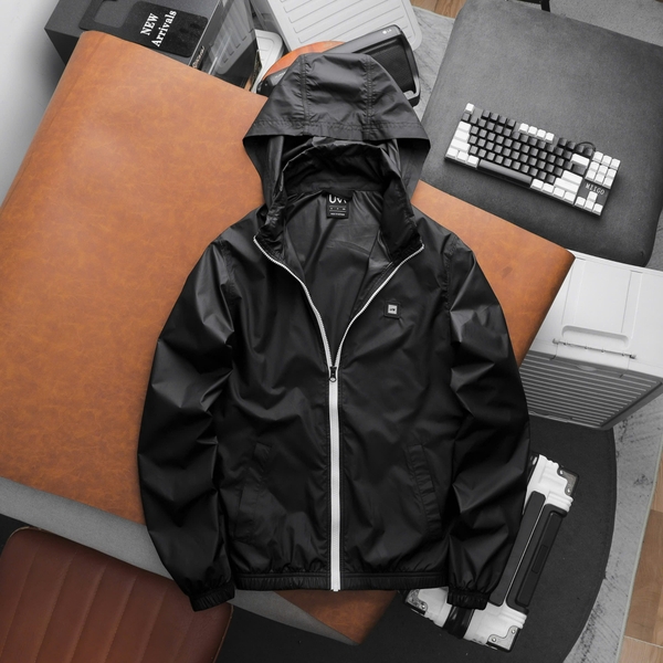 Áo Khoác Ura Windbreaker Hooded Jacket