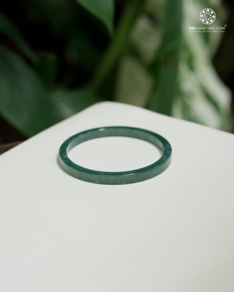 Vòng Nguyên Khối Jadeite Lam Ngọc Bản Vuông Đậm