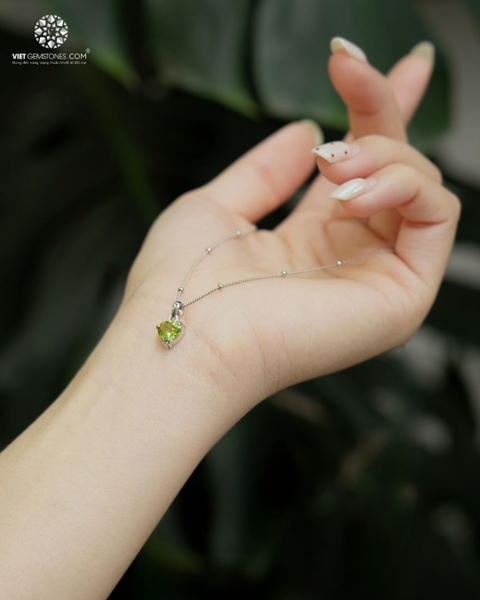 Mặt Dây Chuyền Đá Peridot (chưa kèm dây đeo)