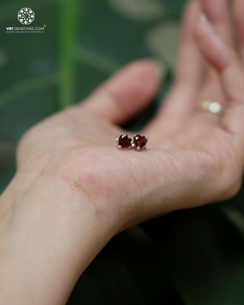 Bông Tai Ngọc Hồng Lựu - Garnet