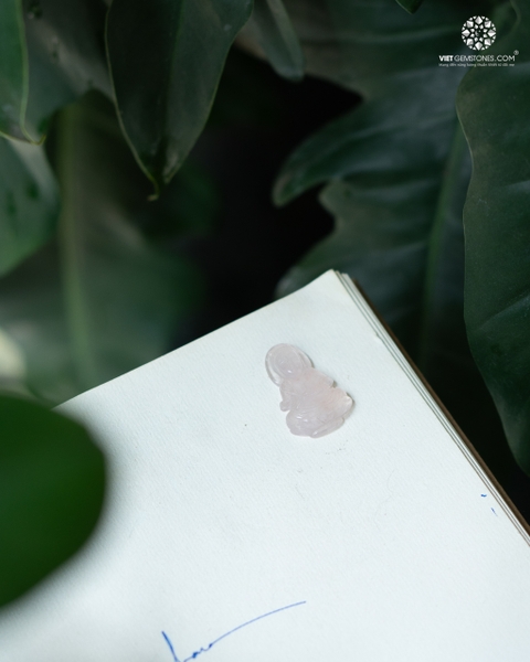 Mặt Dây Chuyền Quan Âm Bồ Tát Thạch Anh Hồng