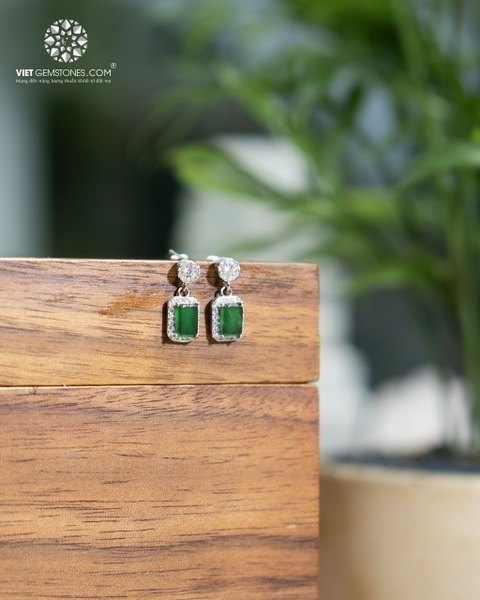 Bông Tai Phỉ Thuý Viền Bạc Đính Đá