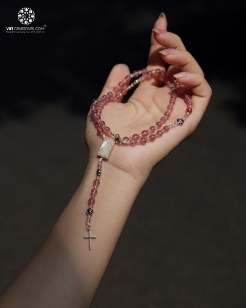 Tràng Hạt Mân Côi 50 Kinh Thạch Anh Dâu Tây 6mm