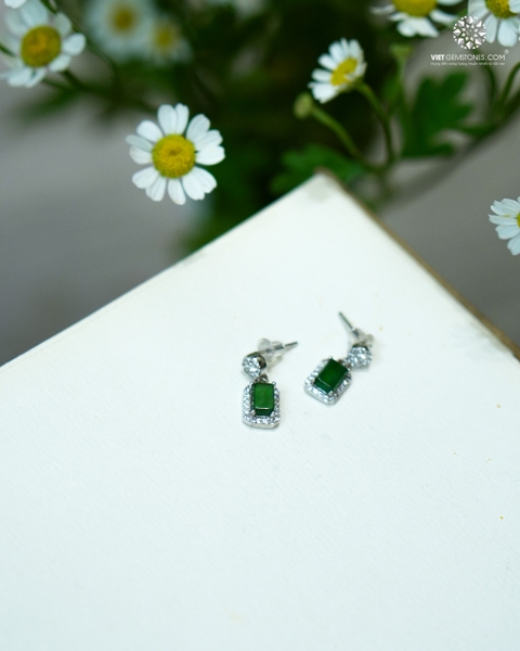 Bông Tai Phỉ Thuý Viền Bạc Đính Đá