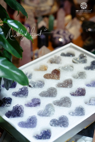 Vỉa Đá Trái Tim Tinh Thể Thạch Anh Tím