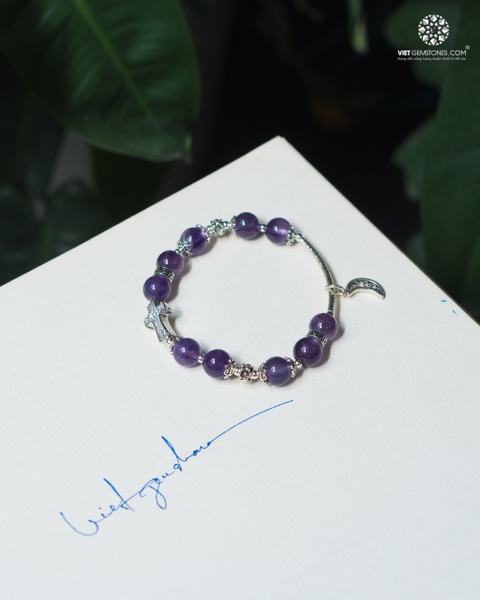 Lắc Tay Mân Côi Đá Thạch Anh Tím Charm Bạc 02