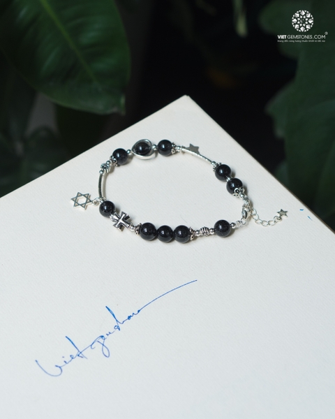 Lắc Tay Mân Côi Đá Thạch Anh Tóc Đen 7mm Charm Bạc