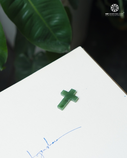 Mặt Dây Chuyền Thánh Giá Ngọc Bích