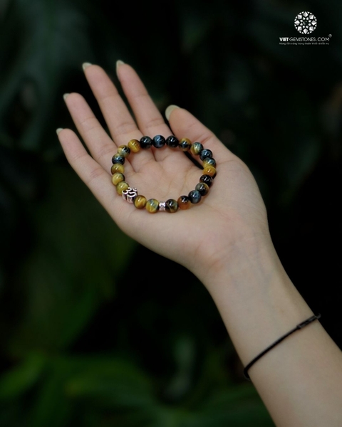 Vòng Tay Đá Mắt Hổ Xanh Dương Pha Vàng 8mm Charm OM ॐ