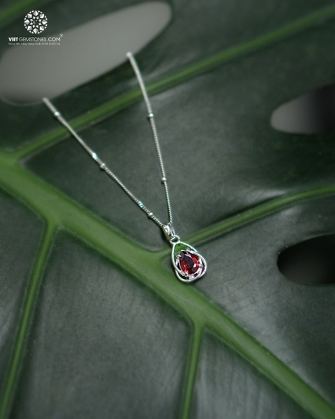 Mặt Dây Chuyền Đá Ngọc Hồng Lựu - Garnet (chưa kèm dây đeo) 02