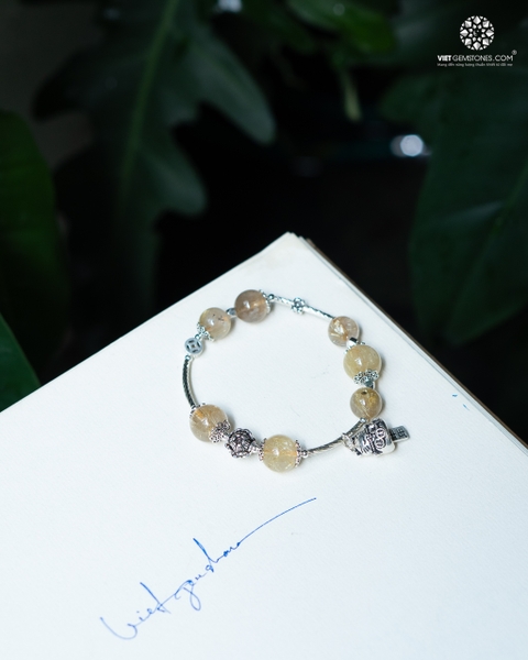 Lắc Tay Thạch Anh Tóc Vàng Charm Mèo Neko