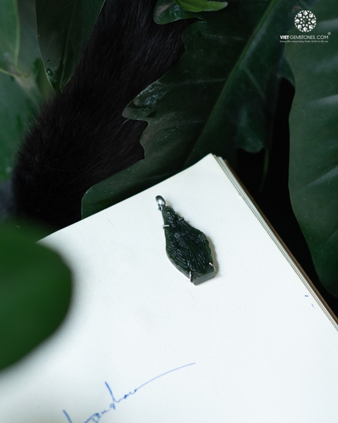 Mặt dây chuyền Đức Mẹ Maria - Chất liệu Ngọc Bích - Nephrite