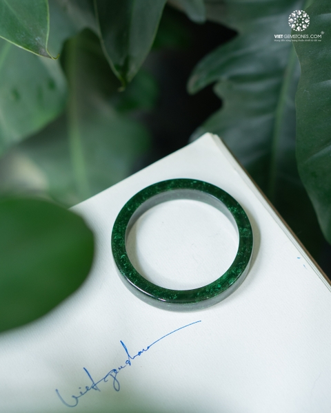 Vòng Tay Nguyên Khối Ngọc Bích Bản Vuông