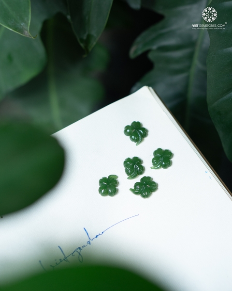 Mặt Dây Chuyền Cỏ 4 Lá Ngọc Bích