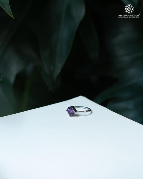 Nhẫn Bạc Thạch Anh Tím Amethyst Vuông - Kiểu Đơn Giản