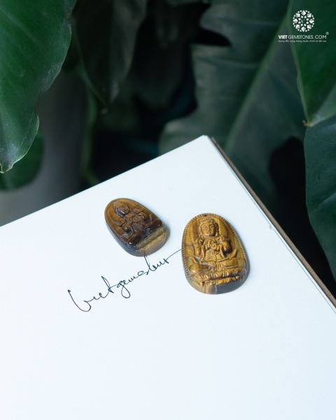 Mặt Dây Chuyền Như Lai Đại Nhật Tuổi Mùi & Thân Đá Mắt Hổ Vàng