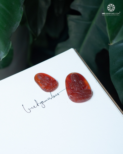 Mặt Dây Chuyền Như Lai Đại Nhật Tuổi Mùi & Thân Đá Mã Não Đỏ