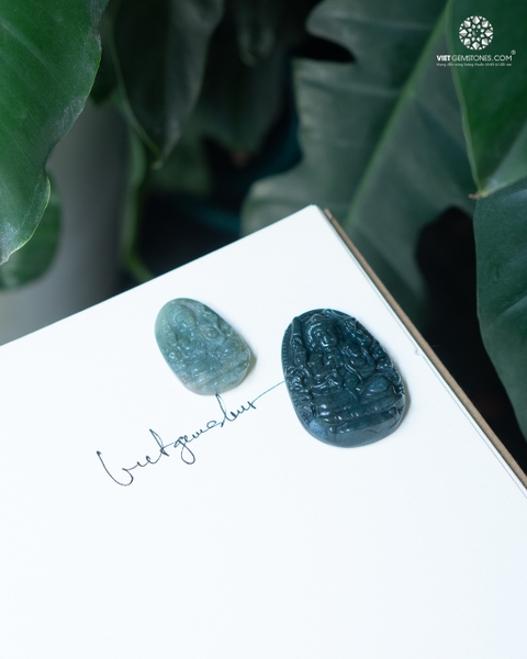 Mặt Dây Chuyền Quan Âm Thiên Thủ Thiên Nhãn Tuổi Tý Chalcedony