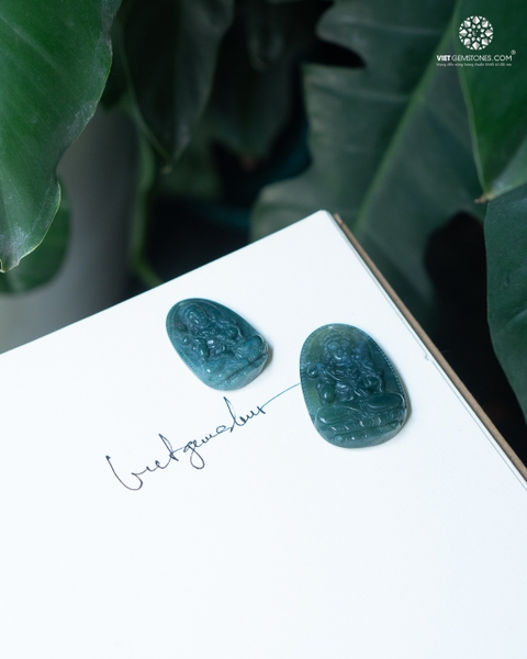 Mặt Dây Chuyền Đại Thế Chí Bồ Tát Tuổi Ngọ Chalcedony