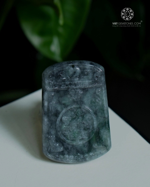 Mặt Dây Chuyền Vô Sự Bài Cẩm Thạch Ô Kê Chủng - Jadeite