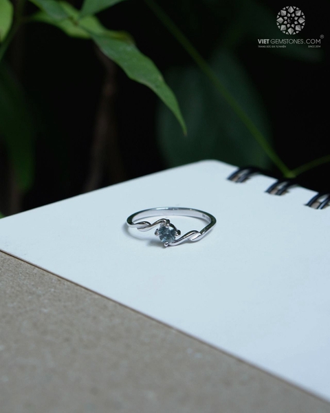 Nhẫn Spinel