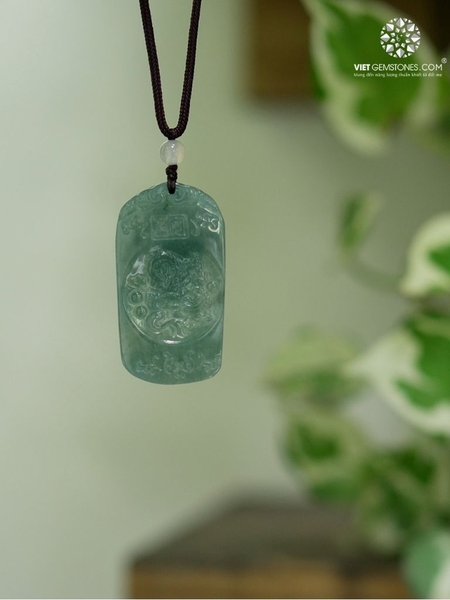 Mặt Dây Chuyền Cẩm Thạch Lam Ngọc Chạm Rồng