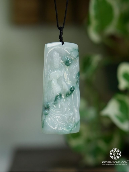 Mặt Dây Chuyền Quan Thế Âm Bồ Tát Cẩm Thạch Hoa Bay  - Jadeite