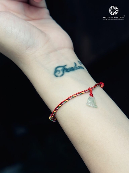 Vòng Tay Chỉ Ngũ Sắc Tây Tạng Kết Bàn Chân Phật Jadeite