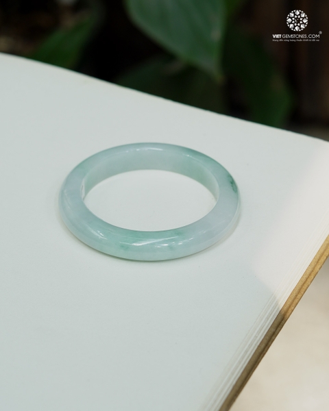 Vòng Nguyên Khối Cẩm Thạch Hoa Bay Bản Hẹ 12mm