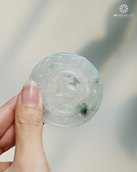 Mặt Dây Chuyền Ngựa Cẩm Thạch Hoa Bay