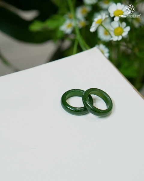 Nhẫn Nguyên Khối Ngọc Bích