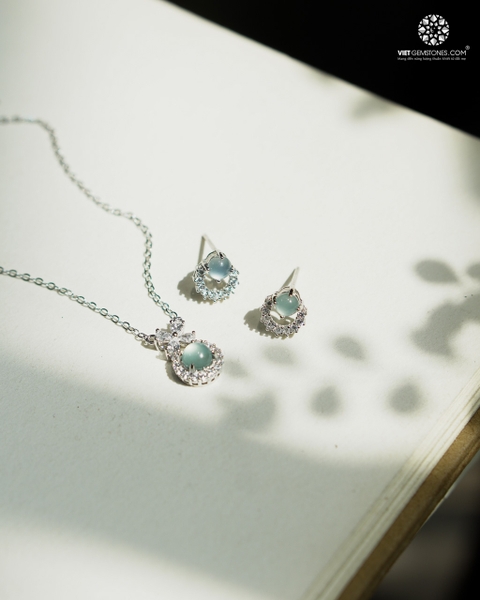 Dây Chuyền Cẩm Thạch Lam Ngọc Viền Bạc Đính Đá