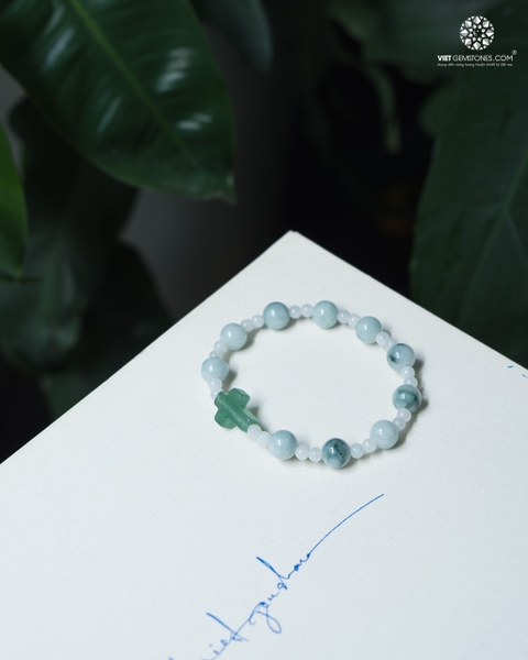 Vòng Chuỗi Mân Côi Cẩm Thạch Hoa Bay 8mm