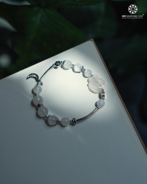 Lắc tay charm bạc Hồ Ly Ôm Mẫu Đơn Đá Mặt Trăng - Moonstone