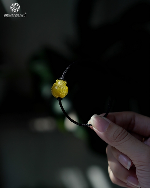 Vòng tay dây cab Hồ Ly Ôm Hoa Mẫu Đơn Thạch Anh Tóc Vàng