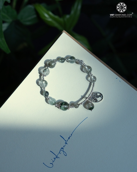 Vòng Tay Thạch Anh Ưu Linh Xanh Phối Charm Bạc