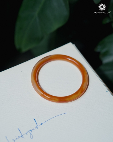 Vòng nguyên khối Mã não đỏ bản đũa chột 8mm