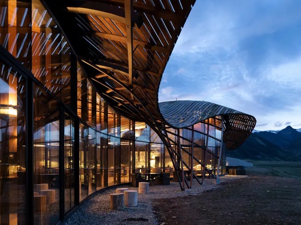 Flowing Cloud Pavilion: Biểu tượng Kiến trúc – Văn hóa ở Chiết Giang