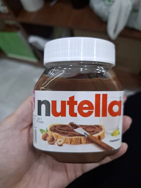 Sản phẩm dạng phết chứa hạt phỉ và ca cao Nutella 200 g (Bơ)
