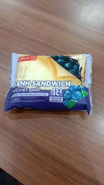 Bánh SandWich Sốt Việt Quất 45g
