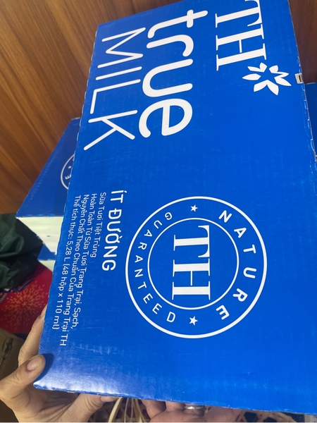Sữa Tươi Tiệt Trùng Ít Đường TH True Milk 110ml