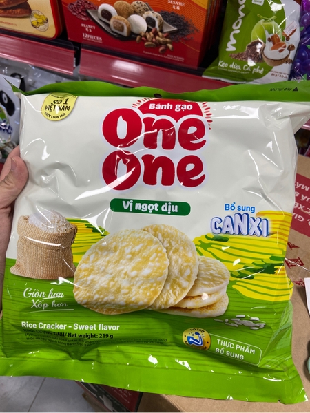 Bánh gạo one one vị ngọt dịu 219g