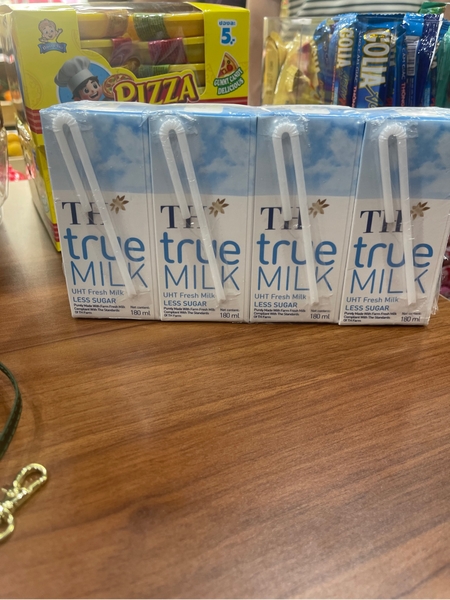 Sữa tươi TT ít đường TH True Milk 180ml