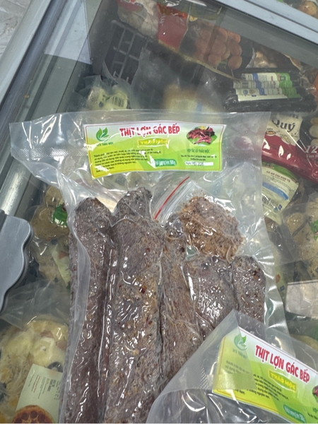 Thịt lợn gác bếp