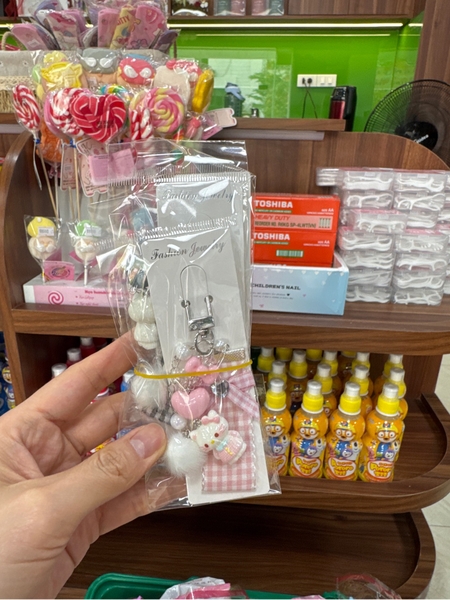 Móc khoá trang trí  MKB38-H947