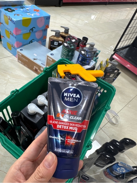 Sữa rửa mặt Nivea Men